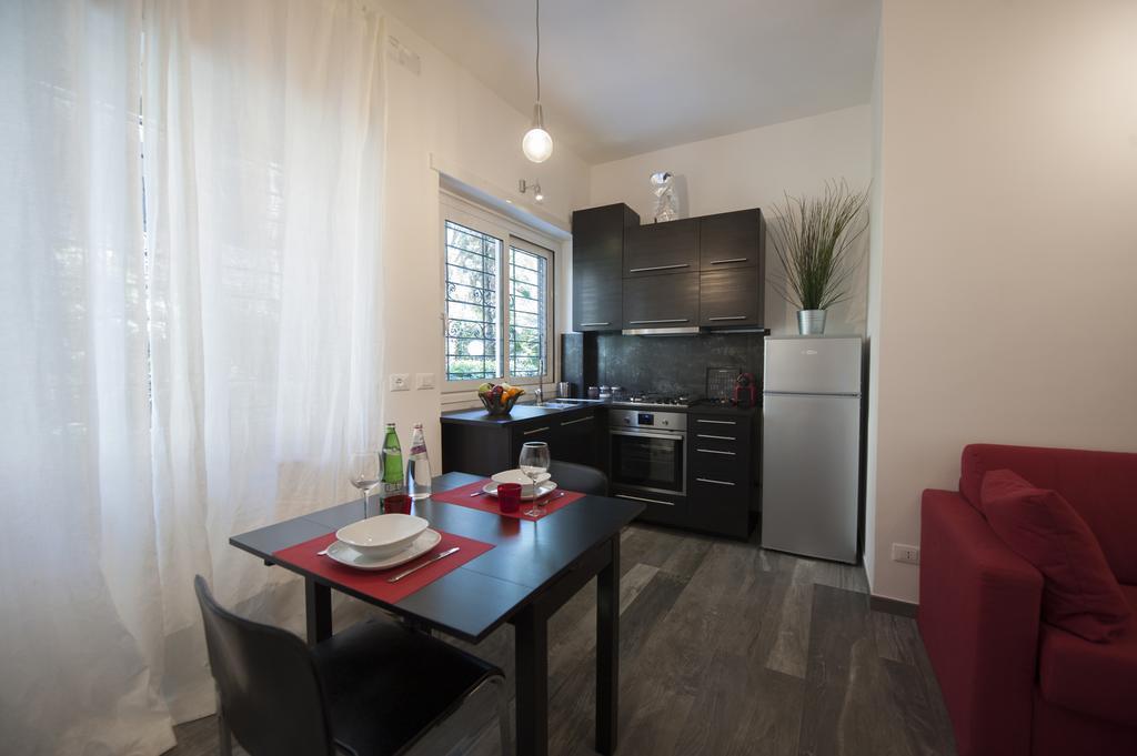 Porta Latina Suite - Private Apartment Rome'S Center エクステリア 写真